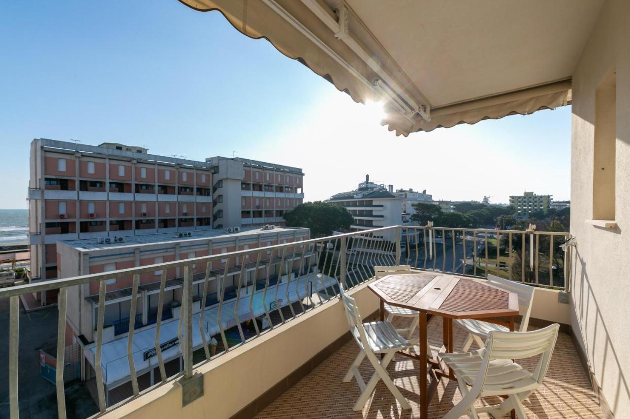 Residence Saint Nicholas Lido di Jesolo Esterno foto