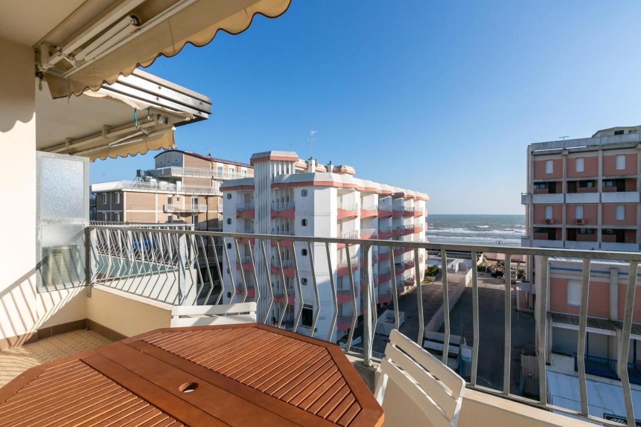 Residence Saint Nicholas Lido di Jesolo Esterno foto