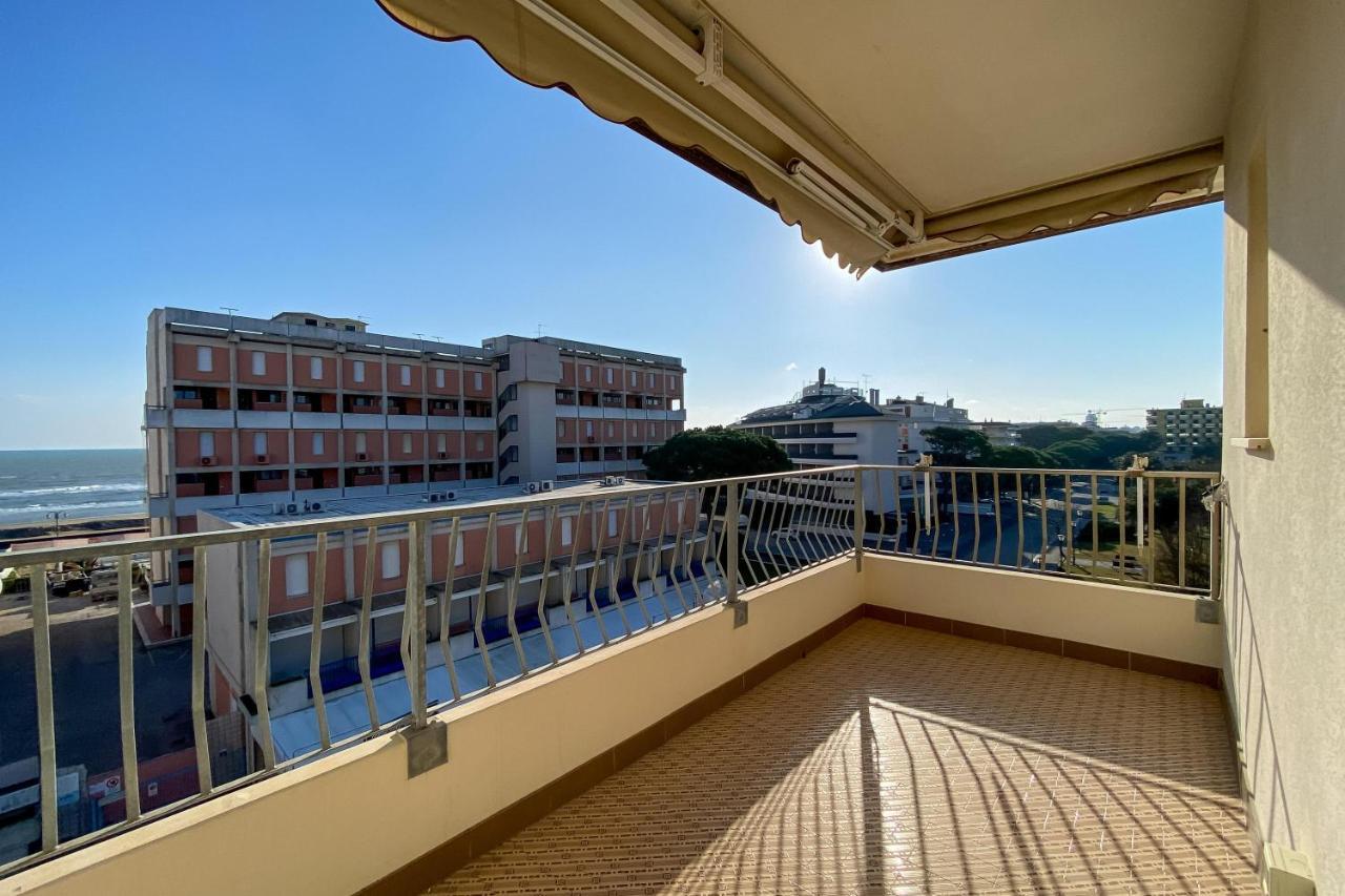 Residence Saint Nicholas Lido di Jesolo Esterno foto
